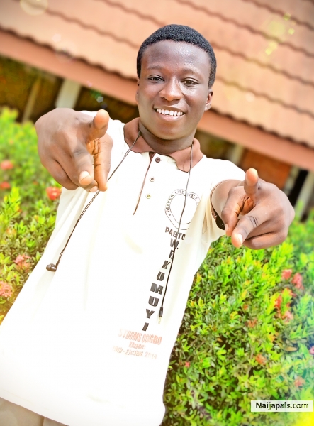 Xtreme comedian : David Adebayo (Xtreme Comedy) - click for next photo