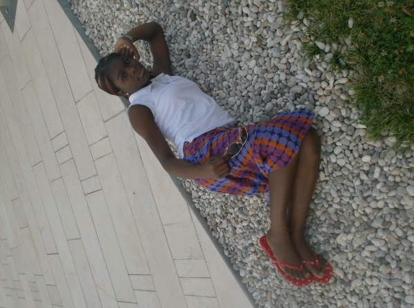 yemi - click for next photo