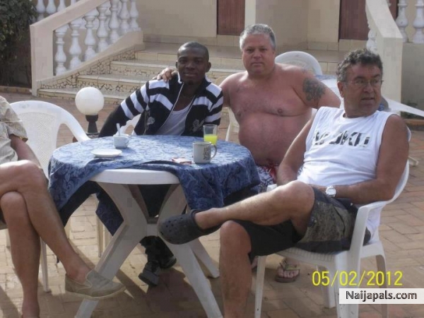 me and my friends - click for next photo