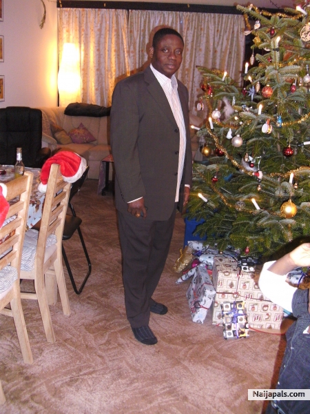  - click for next photo