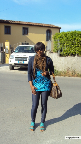  - click for next photo