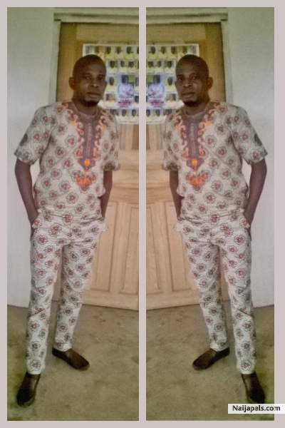 Happy people, how una dey? - click for next photo