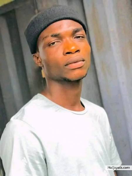 1805 One LAFIA ♥ - click for next photo