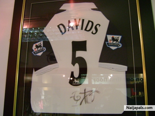 edgars davids jersey in scotland auction. - click for next photo
