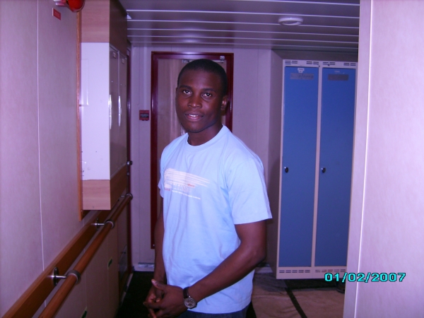  - click for next photo