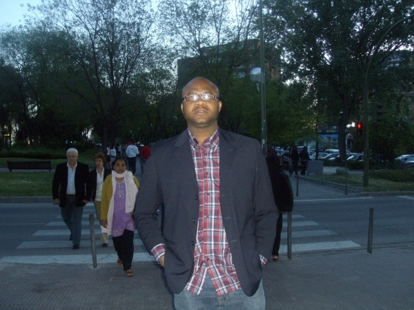  - click for next photo