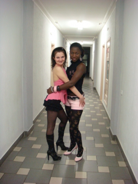  - click for next photo