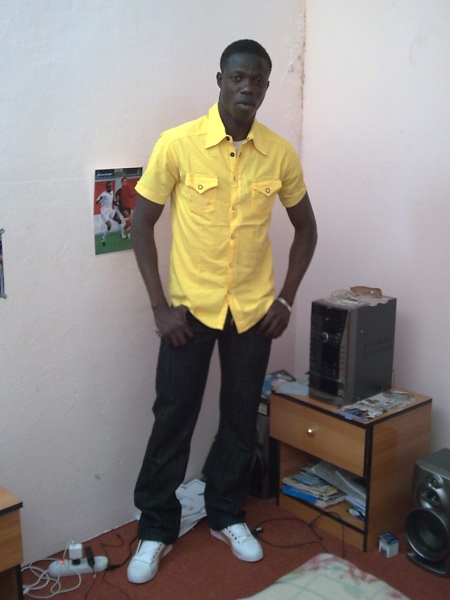  - click for next photo