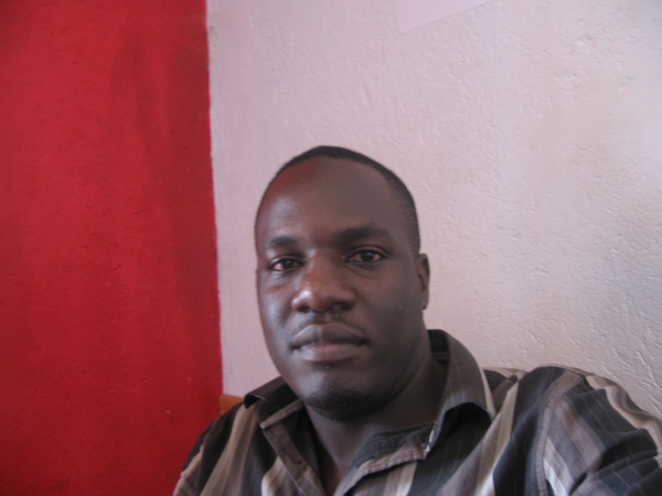  - click for next photo