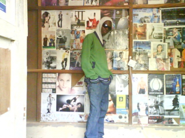  - click for next photo