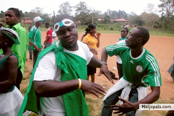 Dance section during the Reachout Nigeria 2009 - click for next photo
