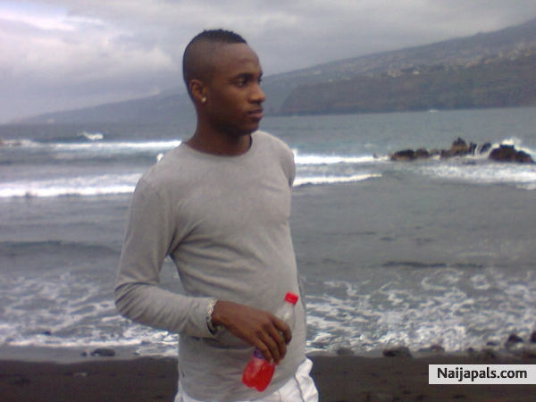  - click for next photo