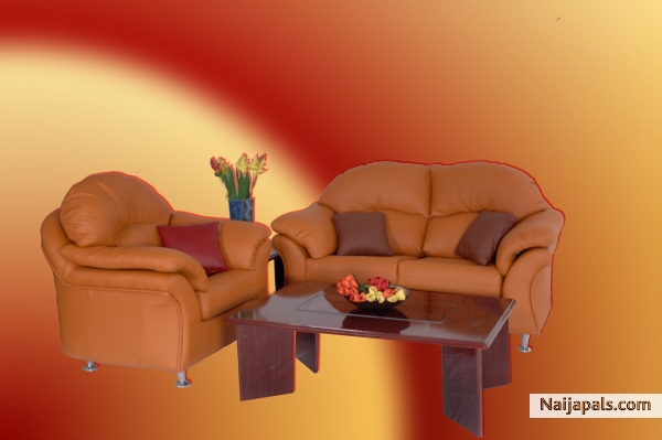 HOME SETTEE - click for next photo
