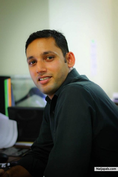 Handsome at work - click for next photo