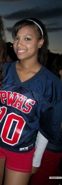 powderpuff game. I love to play football :D - click for next photo