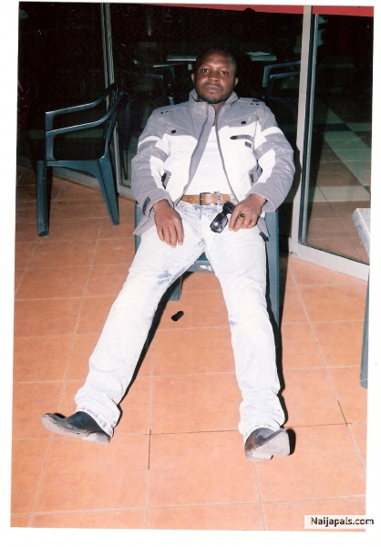  - click for next photo