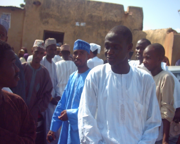 ango - click for next photo
