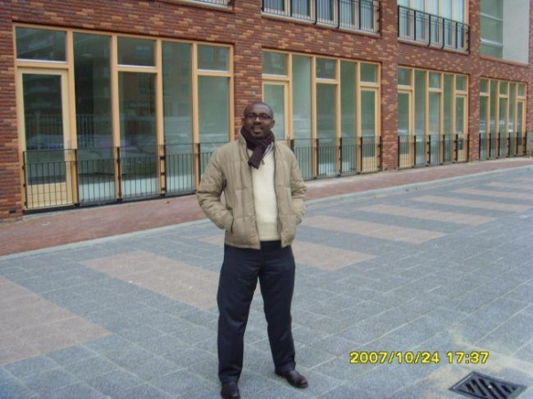  - click for next photo