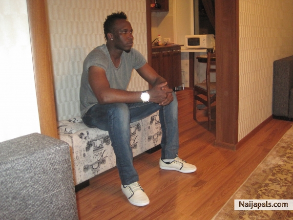  - click for next photo