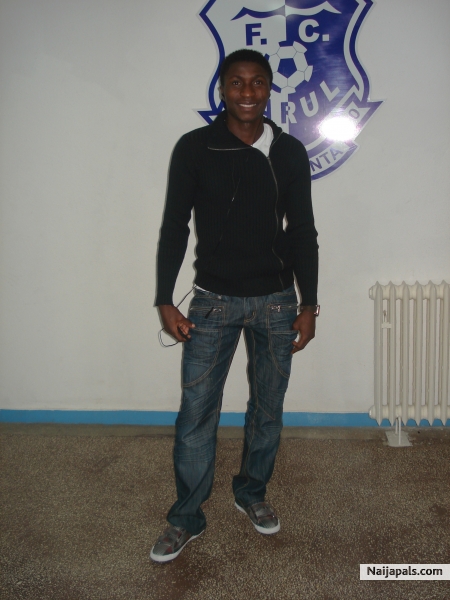  - click for next photo