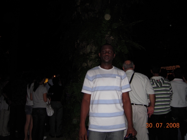  - click for next photo