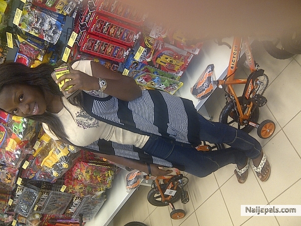  - click for next photo