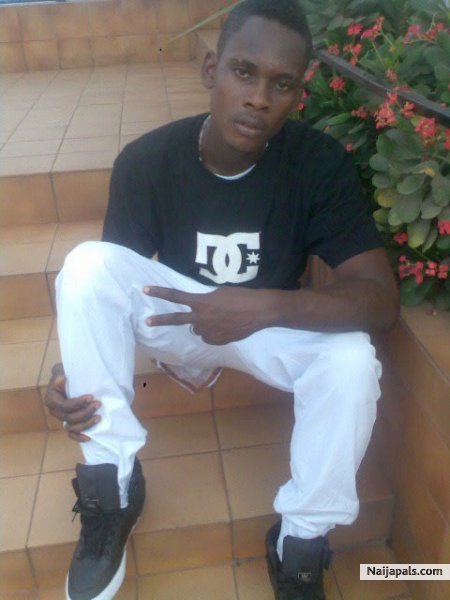  - click for next photo