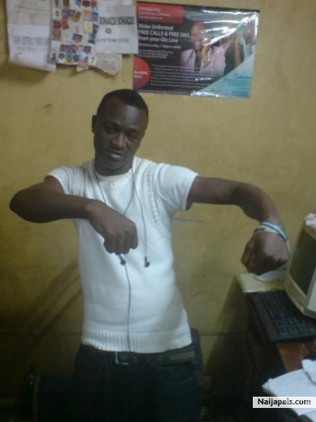  - click for next photo