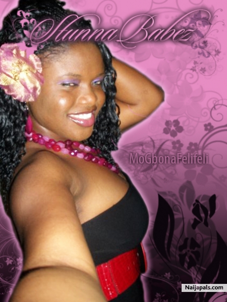 hawt....... - click for next photo