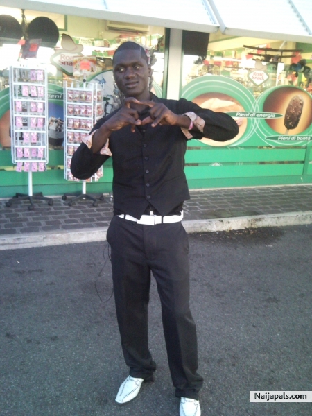  - click for next photo