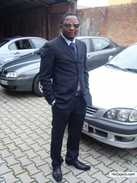  - click for next photo