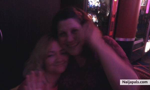my best friends come share my birthday - click for next photo
