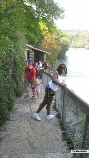  - click for next photo