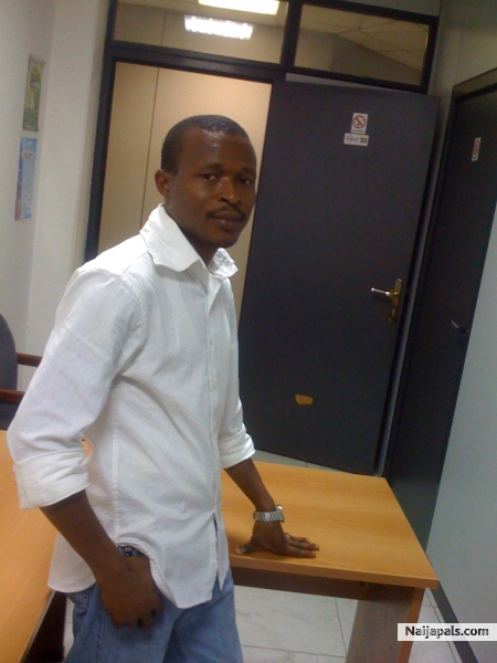  - click for next photo