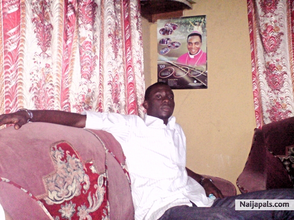  - click for next photo