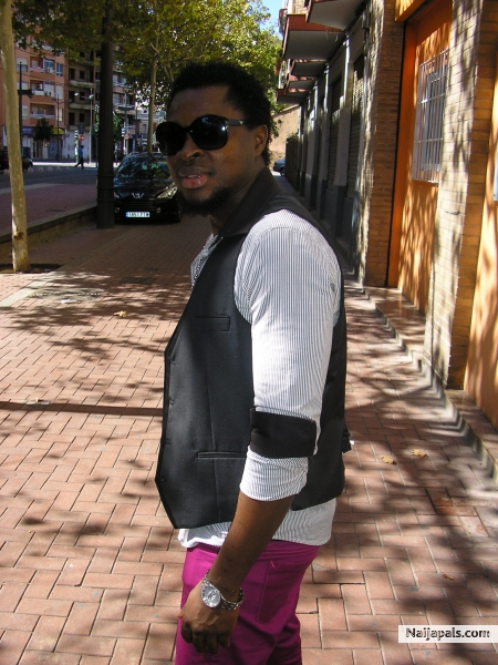  - click for next photo