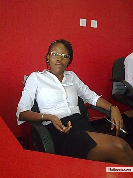 mua in the office - click for next photo
