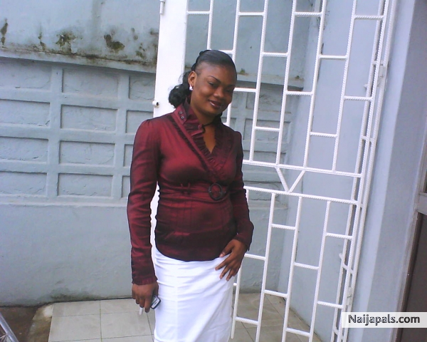 yetty girl - click for next photo