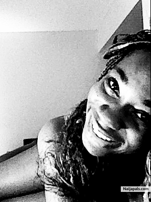 < 3 - click for next photo