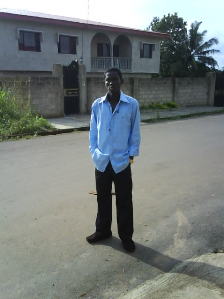  - click for next photo
