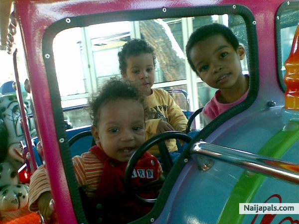 Saturday with my kids - click for next photo