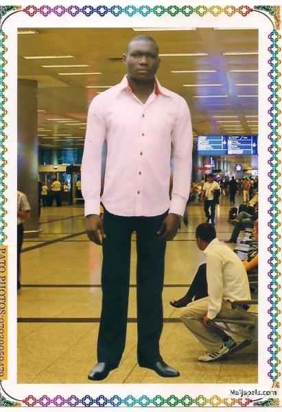  - click for next photo