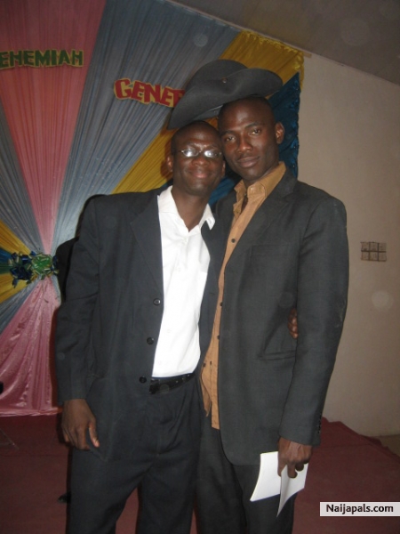  - click for next photo
