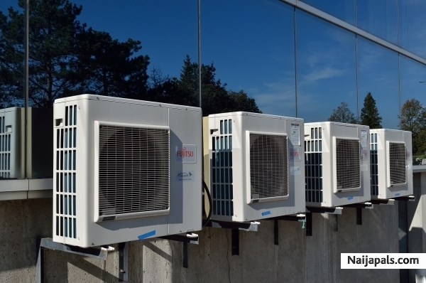 dont tamper! here you have WiFi AIRCO running! : NOTE - click for next photo
