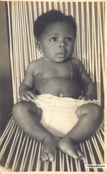CUTE BABY. MY ELDER SISTER...SHE NO LOOK SO TOUGH....kai..dis baby ma elder..hm - click for next photo