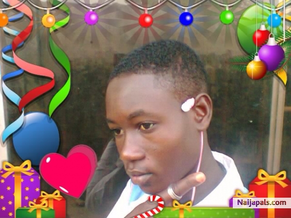 Fine boy no pimple! - click for next photo