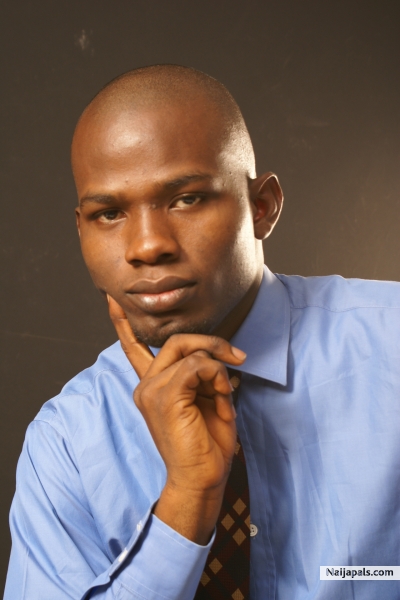 hi am d coolest guy in the world - click for next photo