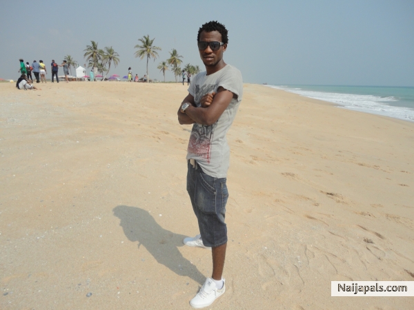  - click for next photo