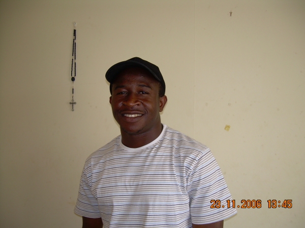  - click for next photo
