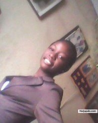 Fyn gal no pimplez - click for next photo